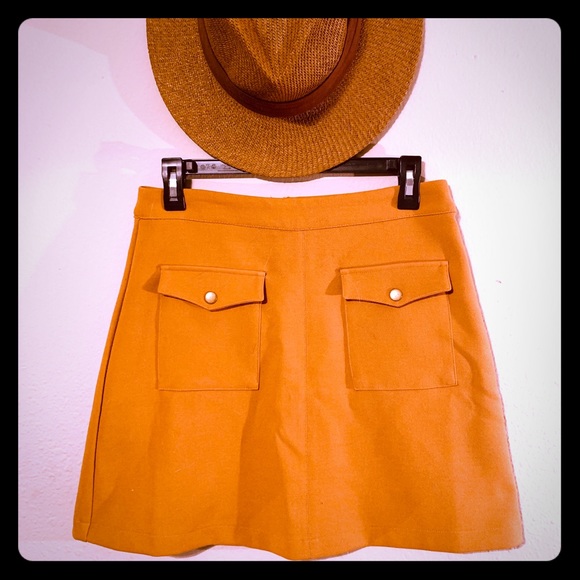 H&M HighWaisted Mustard Skirt (Size 8) - Picture 1 of 3